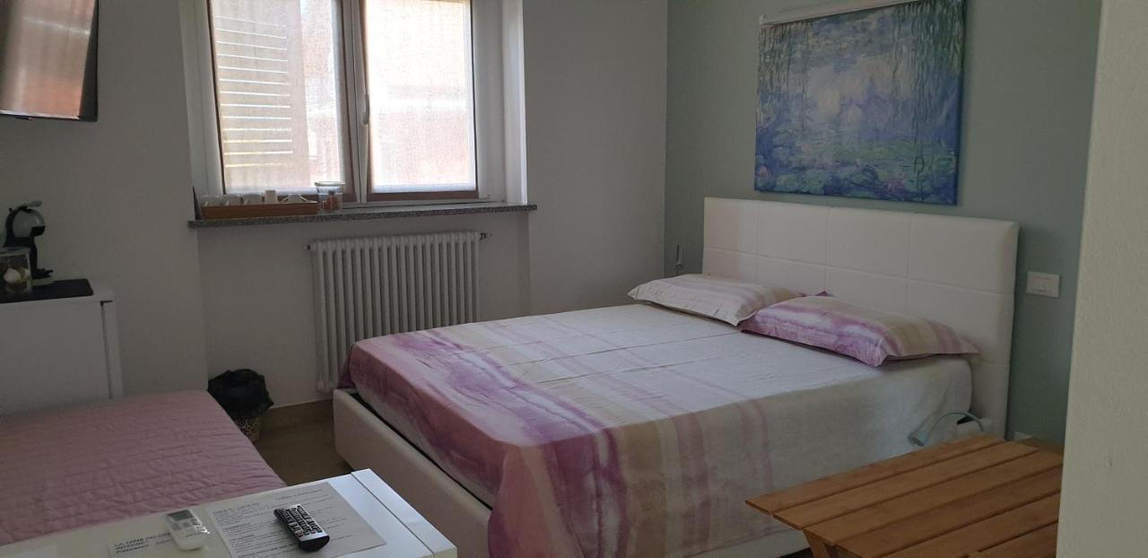 Bed and Breakfast La Tana Dei Corgi Moncrivello Екстер'єр фото