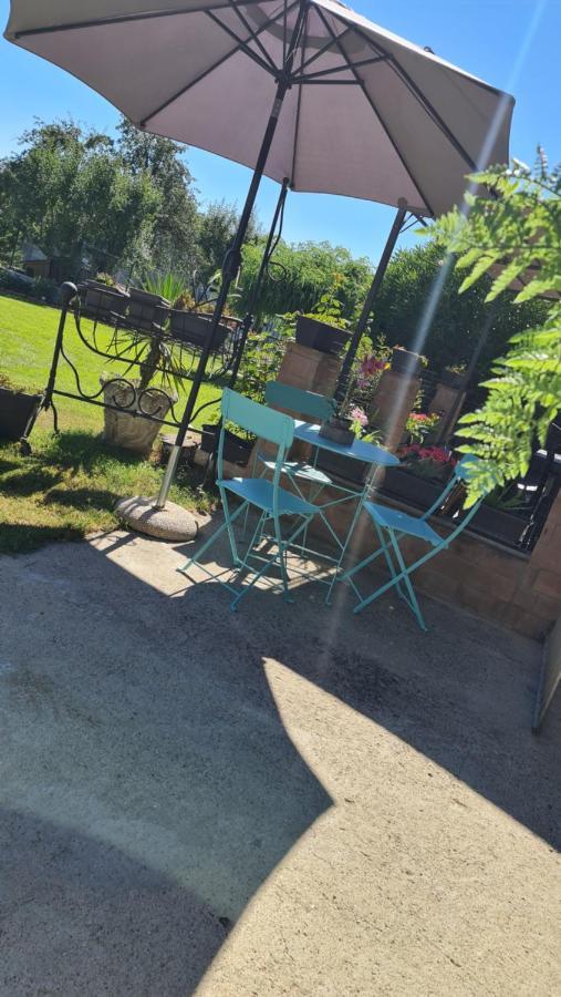 Bed and Breakfast La Tana Dei Corgi Moncrivello Екстер'єр фото