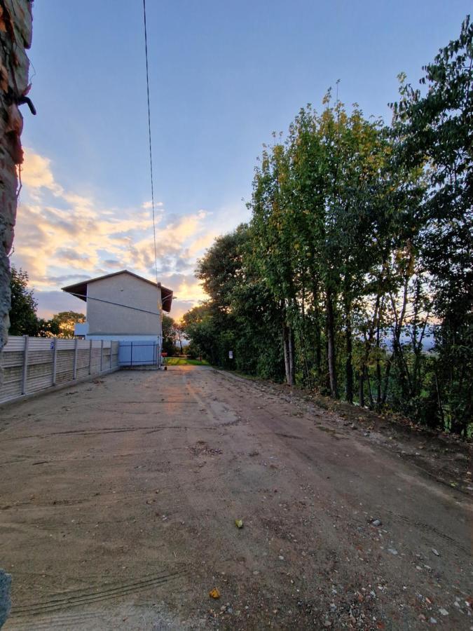 Bed and Breakfast La Tana Dei Corgi Moncrivello Екстер'єр фото