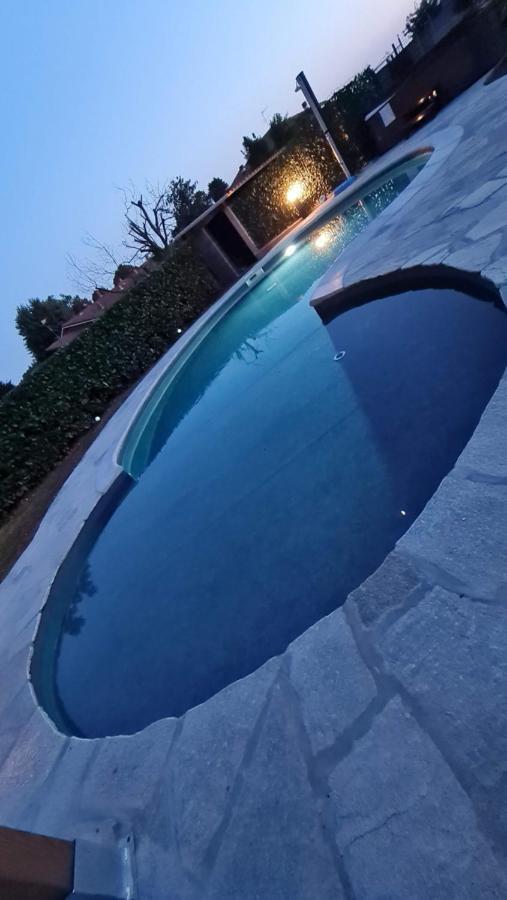 Bed and Breakfast La Tana Dei Corgi Moncrivello Екстер'єр фото