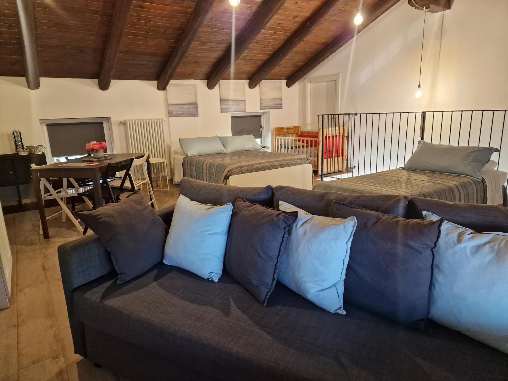Bed and Breakfast La Tana Dei Corgi Moncrivello Екстер'єр фото